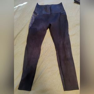 Born primitive eccentric leggings